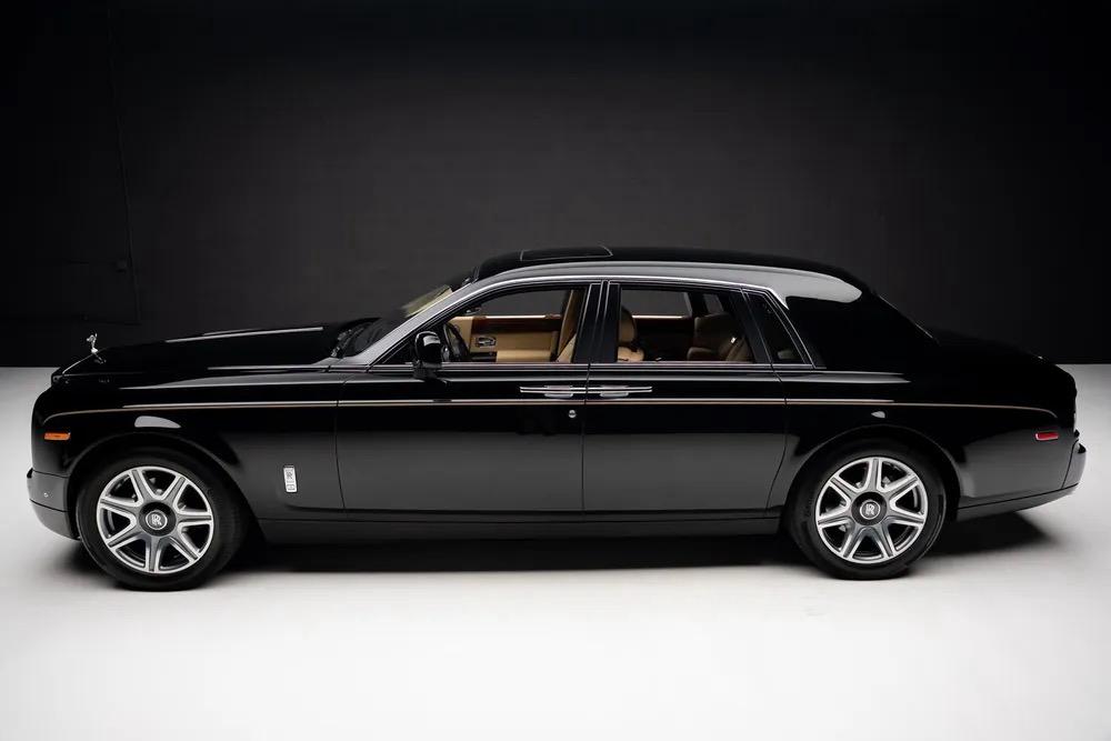 Black Rolls Royce Phantom In Philadelphie Area