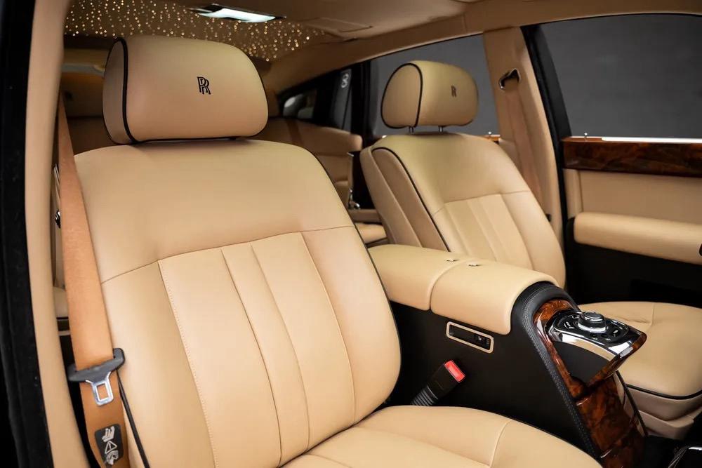 Luxury Interior Rolls Royce Driver Service In Philadelphie Area